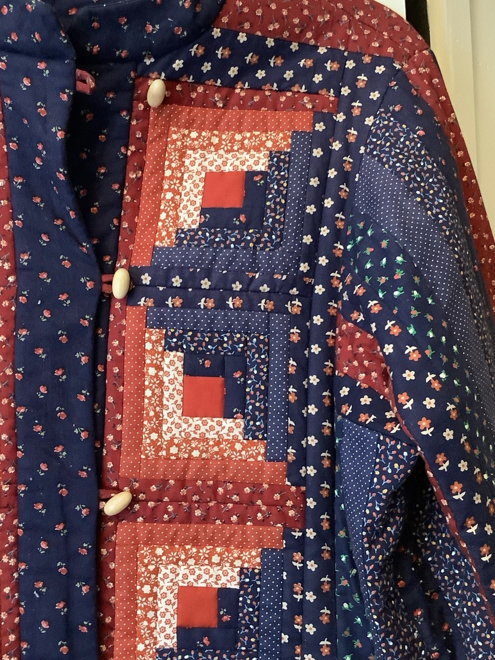 Handmade Quilted Patchwork Utility Tamarack Jacket in Navy and Red - Picture 3 of 9